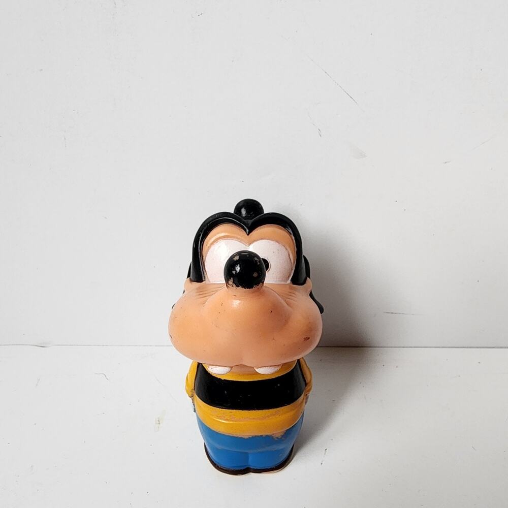 Ideal Goofy Walt Disney Squeaker Toy Figure Small 3" Tall Plastic Vintage